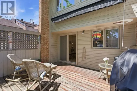 255 Bruyere Street Ottawa ON K1N 5E5