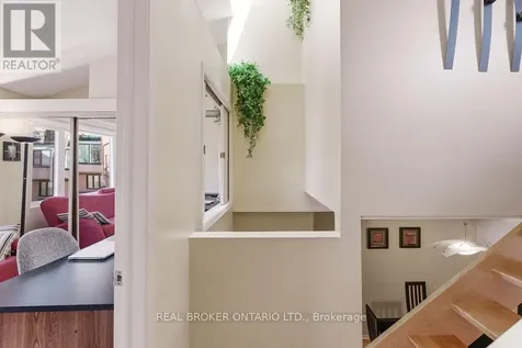 255 Bruyere Street Ottawa ON K1N 5E5