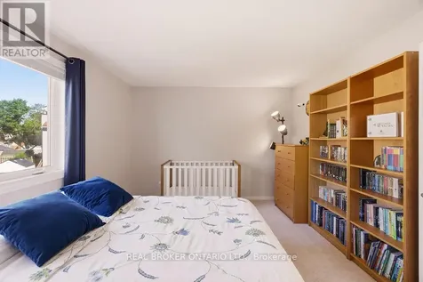 17 Notman Way Ottawa ON K1G 4P6
