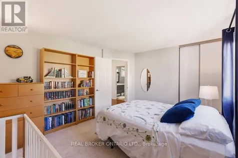 17 Notman Way Ottawa ON K1G 4P6