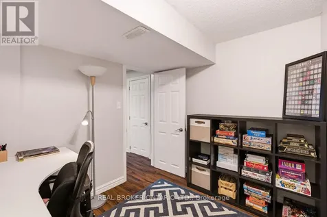 17 Notman Way Ottawa ON K1G 4P6