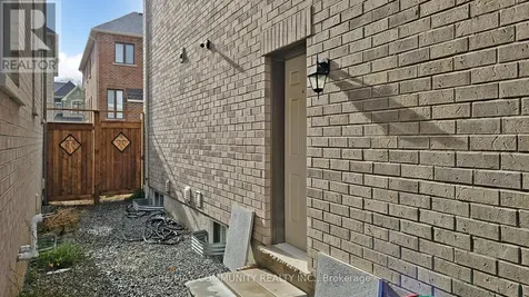 1580A Honey Locust Place Pickering ON L1X 0P1