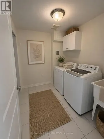 218 Dougall Avenue Caledon ON L7C 3T6