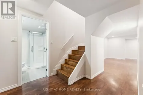 115 Woliston Crescent Ottawa ON K2W 1G5