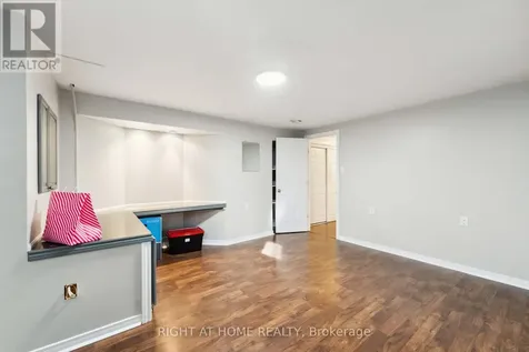 115 Woliston Crescent Ottawa ON K2W 1G5