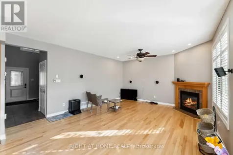 115 Woliston Crescent Ottawa ON K2W 1G5