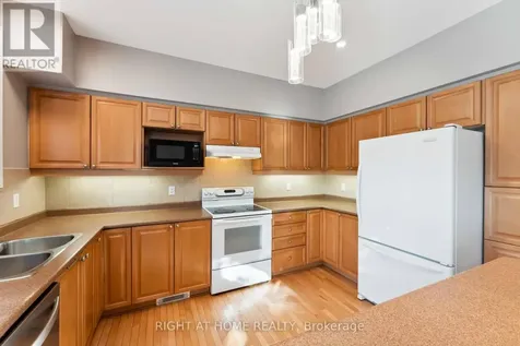 115 Woliston Crescent Ottawa ON K2W 1G5