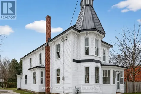 11 Alfred Street Smiths Falls ON K7A 4H6