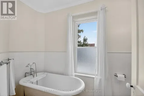 11 Alfred Street Smiths Falls ON K7A 4H6