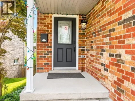 506 Activa Avenue Kitchener ON N2E 4C1