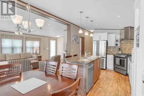 13 Southline Avenue Huron-kinloss ON N2Z 2X5