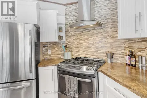 13 Southline Avenue Huron-kinloss ON N2Z 2X5