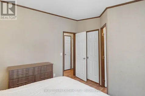 13 Southline Avenue Huron-kinloss ON N2Z 2X5