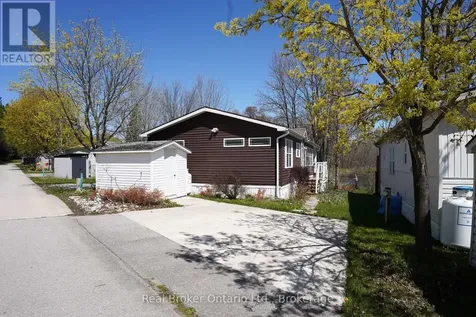 13 Southline Avenue Huron-kinloss ON N2Z 2X5