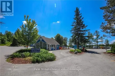 13 Southline Avenue Huron-kinloss ON N2Z 2X5