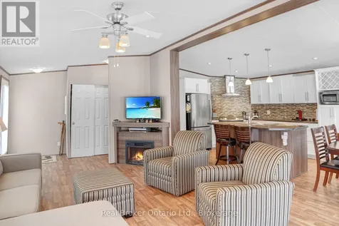 13 Southline Avenue Huron-kinloss ON N2Z 2X5