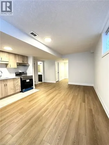 50 Jacob Detweiller Drive Kitchener ON N2P 0L1