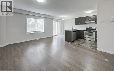 831 Paris Boulevard Waterloo ON N2T 0B2