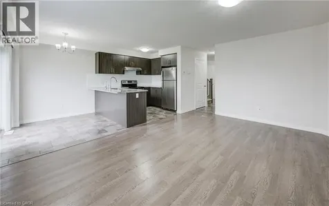831 Paris Boulevard Waterloo ON N2T 0B2