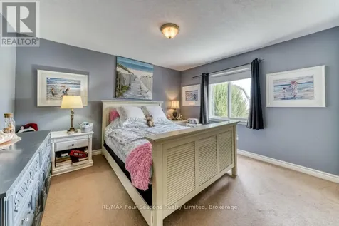59 Highlands Crescent Collingwood ON L9Y 5H3