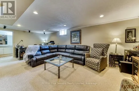 59 Highlands Crescent Collingwood ON L9Y 5H3