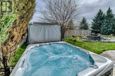 59 Highlands Crescent Collingwood ON L9Y 5H3