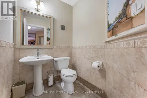 60 Chandos Drive Kitchener ON N2A 3C2