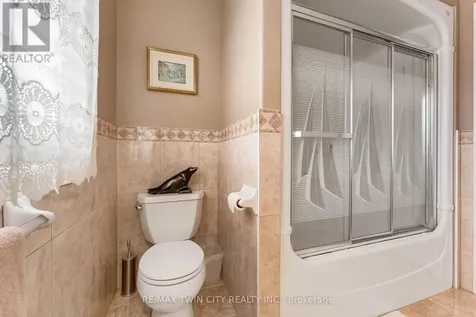 60 Chandos Drive Kitchener ON N2A 3C2