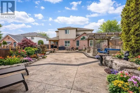 60 Chandos Drive Kitchener ON N2A 3C2