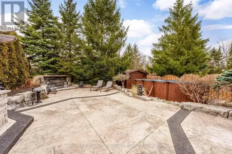 60 Chandos Drive Kitchener ON N2A 3C2