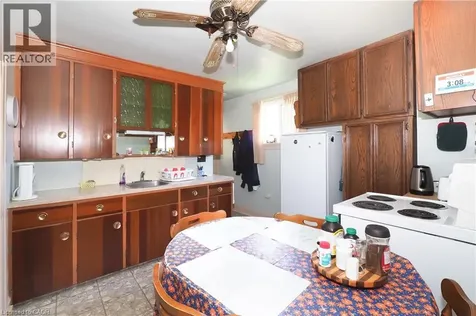 15 Horning Drive Kitchener ON N2K 1H5