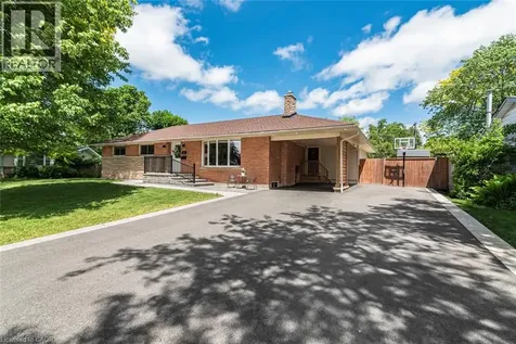 149 Seneca Court Ancaster ON L9G 3C1