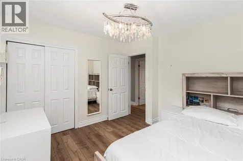 149 Seneca Court Ancaster ON L9G 3C1