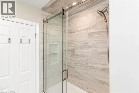 149 Seneca Court Ancaster ON L9G 3C1