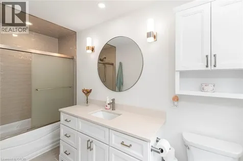 149 Seneca Court Ancaster ON L9G 3C1