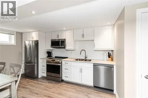 149 Seneca Court Ancaster ON L9G 3C1