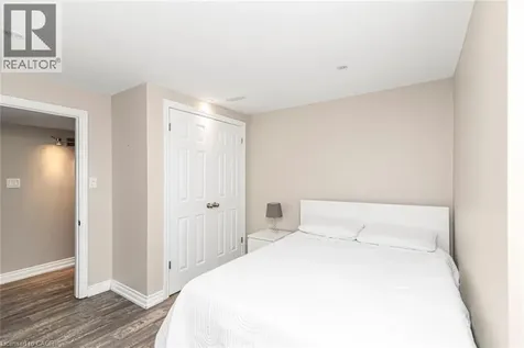 149 Seneca Court Ancaster ON L9G 3C1