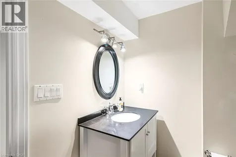 149 Seneca Court Ancaster ON L9G 3C1