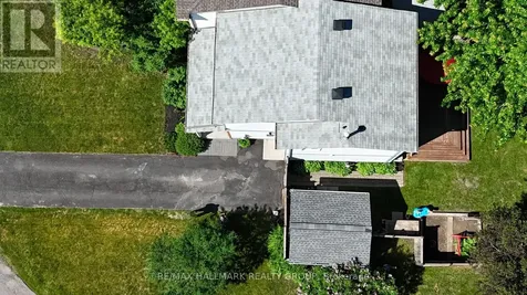 35 Seabrooke Drive Ottawa ON K2L 2H8