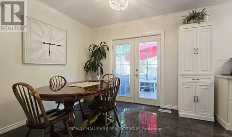 35 Seabrooke Drive Ottawa ON K2L 2H8