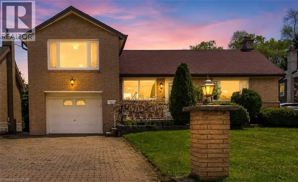 32 Durham Road Stoney Creek ON L8E 1X1