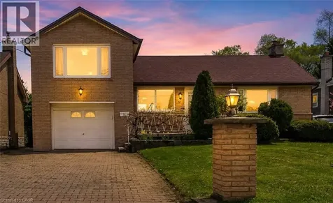 32 Durham Road Stoney Creek ON L8E 1X1