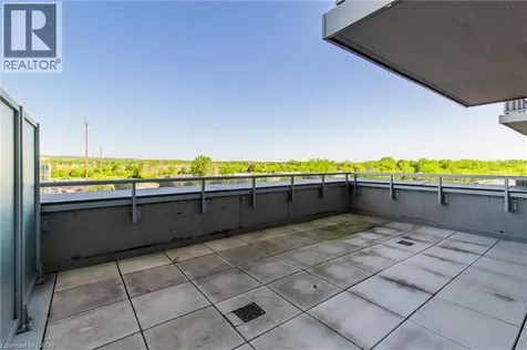 2093 Fairview Street Burlington ON L7R 0E6