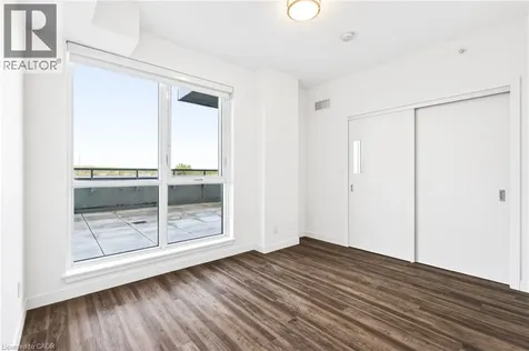 2093 Fairview Street Burlington ON L7R 0E6