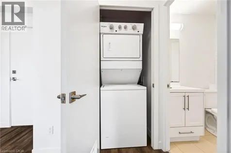 2093 Fairview Street Burlington ON L7R 0E6