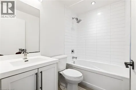 2093 Fairview Street Burlington ON L7R 0E6