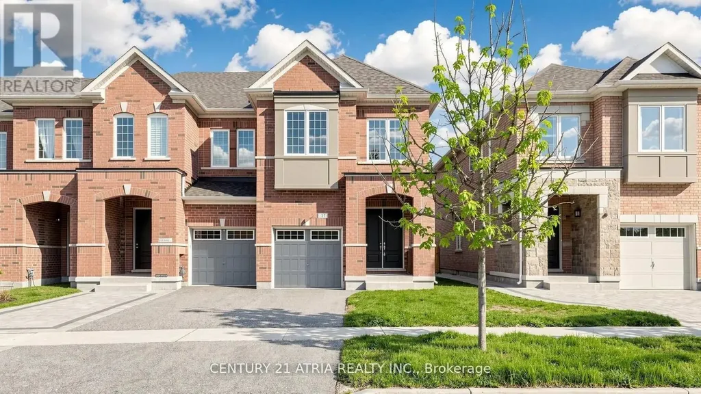 37 Capreol Avenue Aurora ON L4G 0Z8