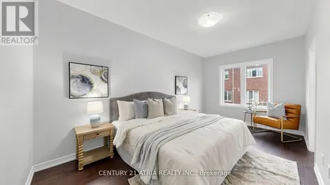 37 Capreol Avenue Aurora ON L4G 0Z8