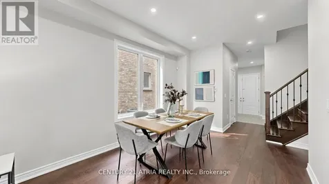 37 Capreol Avenue Aurora ON L4G 0Z8