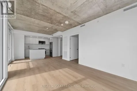 1360 Carling Avenue Ottawa ON K1Z 0E4